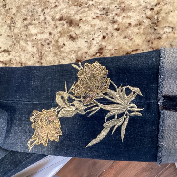 NYDJ Marilyn Ankle Jeans 16W Cuffed Gold Embroidered - Picture 2 of 6